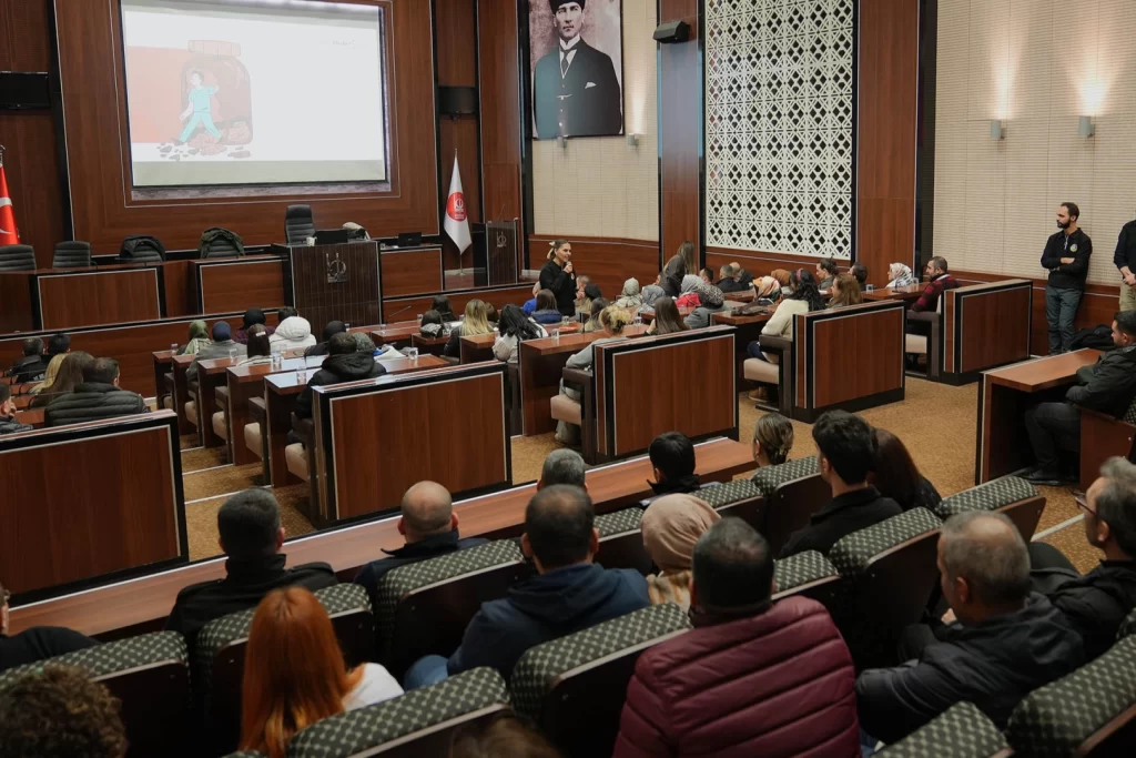 Ankara Keçiören’de belediye personeline ‘narko rehber’ eğitimi