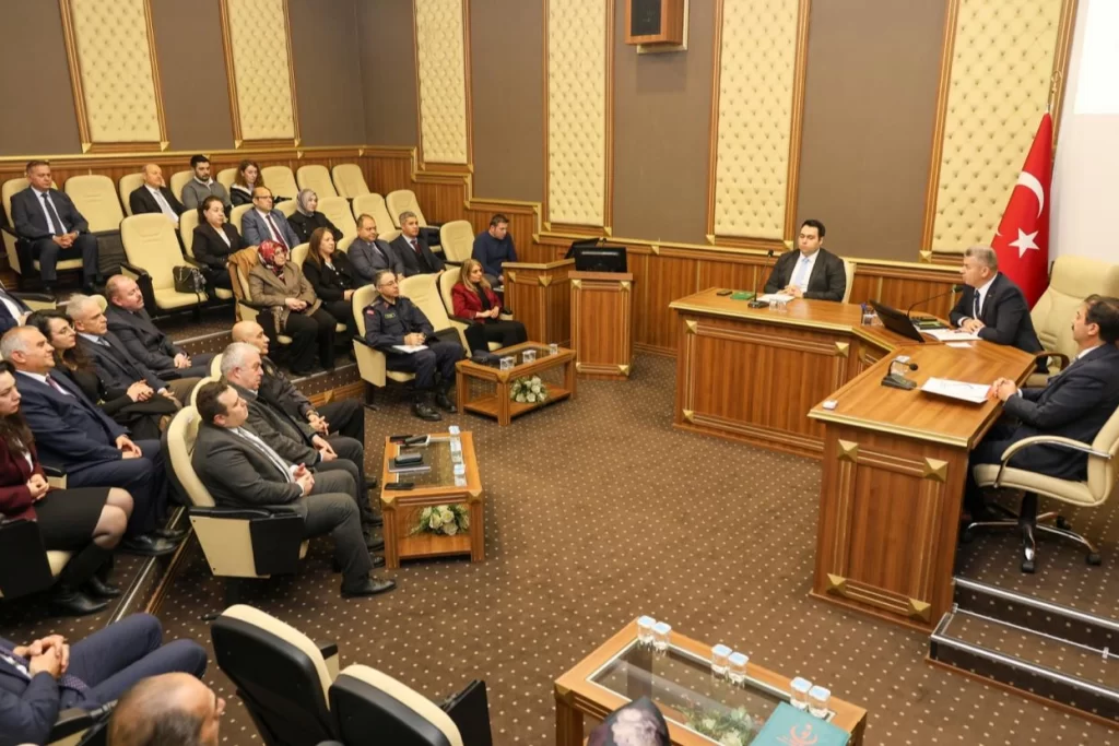 Artvin’de bağımlılıkla mücadele toplantısı… Sigara bırakanlar 70’e ulaştı