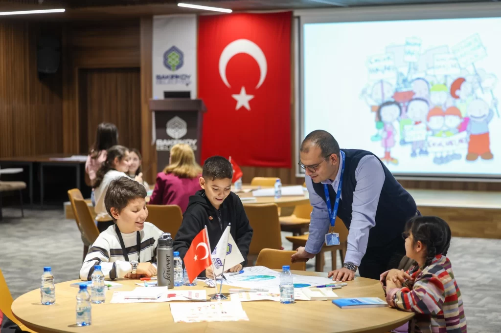 İstanbul Bakırköy’de Çocuk Meclisi haklar için toplandı