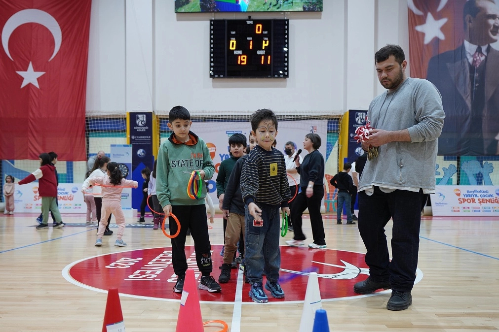 İstanbul’da çocuklar tatilin tadını sporla çıkardı