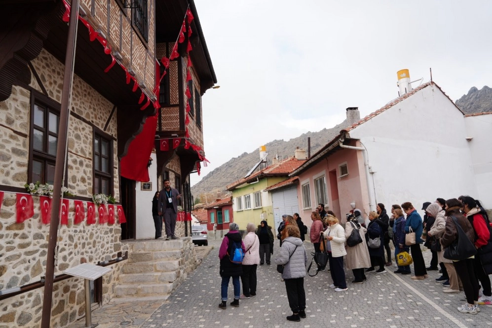 Kadınlar kültürel mirasıyla buluşuyor