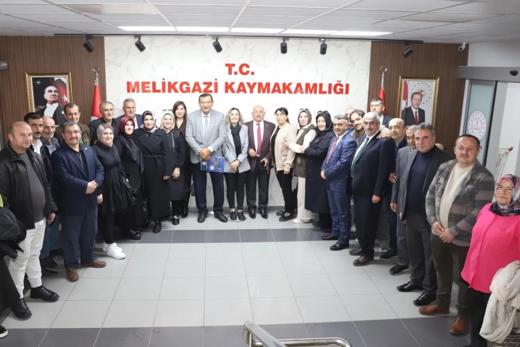 Kayseri Büyükşehir’den muhtarlarla güçlü iletişim