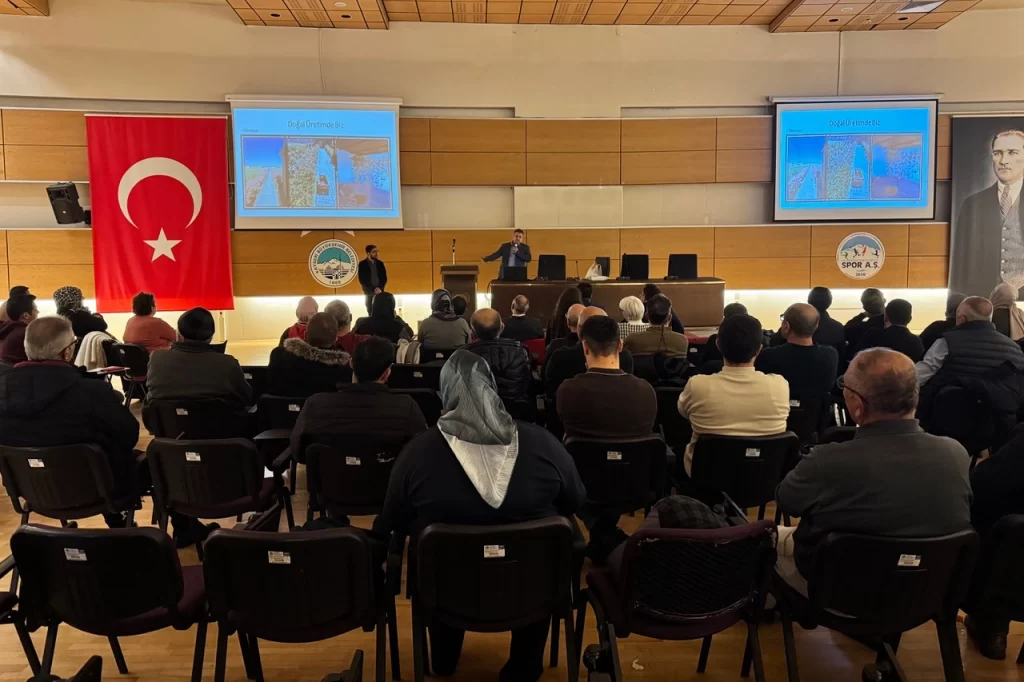 Kayseri Büyükşehir’den organik tarım eğitimi