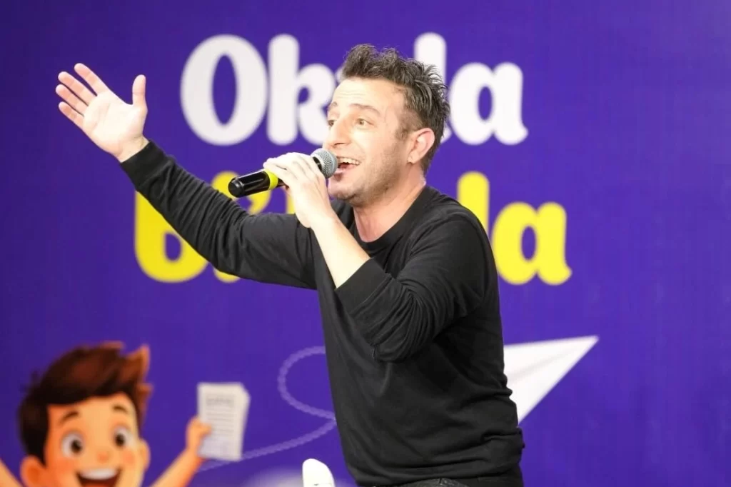 Koaceli’de çocuklar ‘Lemi Abi’nin renkli dünyasında eğlendi