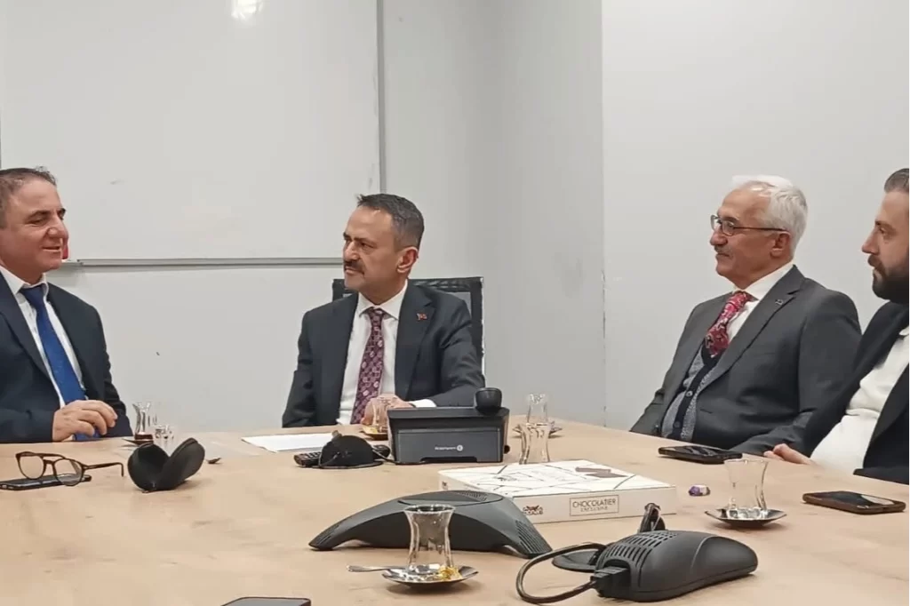 Kocaeli Valisi Aktaş’tan Gebze Gazeteciler Cemiyetine ziyaret