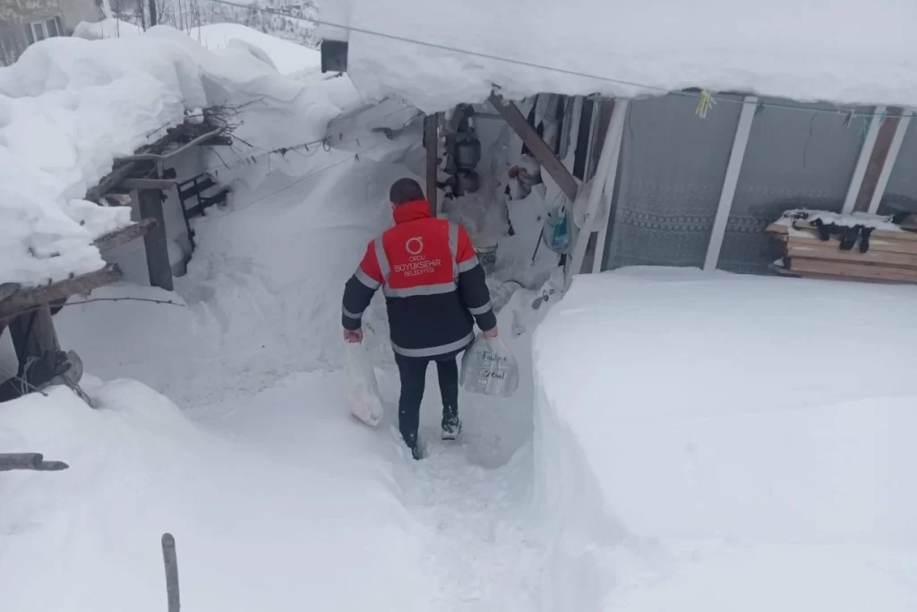 Ordu’da ihtiyaç sahiplerine kesintisiz sıcak yemek desteği