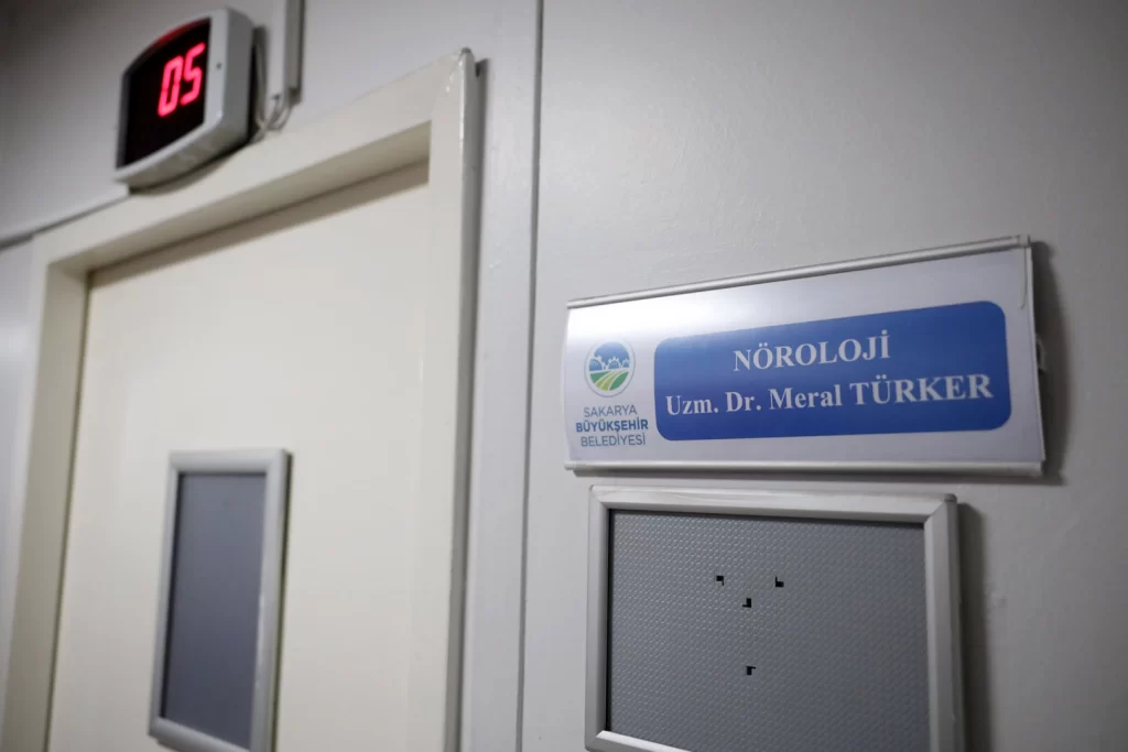 Sakarya Tıp Merkezi’nde nöroloji polikliniği hasta kabulüne başladı