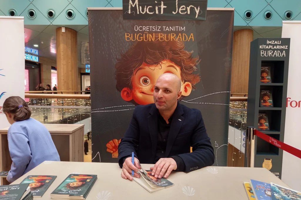 Uluslararası ünlü yazar Yetkin Albert Trabzon’da