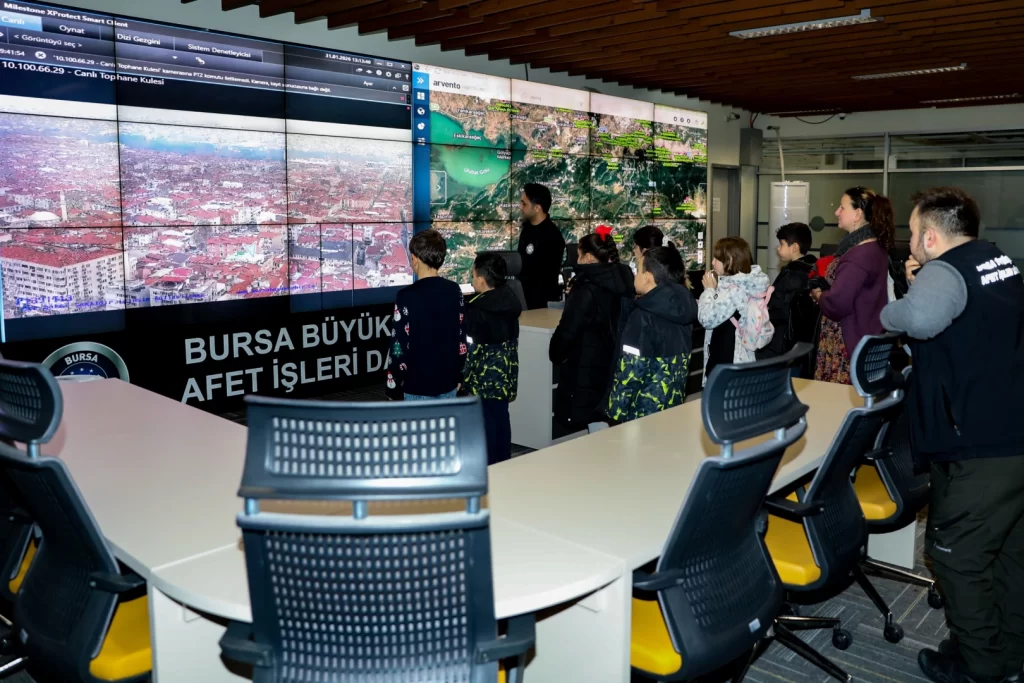 Çocuklar afet bilincini eğlenerek kazanıyor