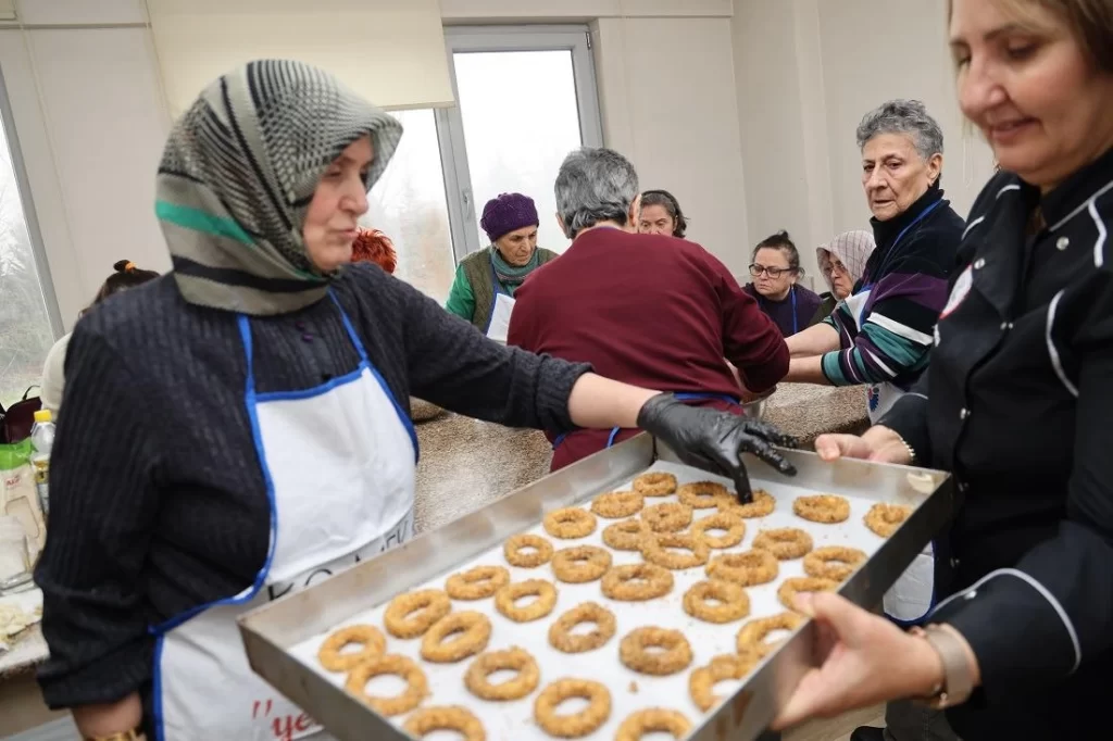 Kocaeli’de kandil simitleri Saygınlar Kulübü’nden