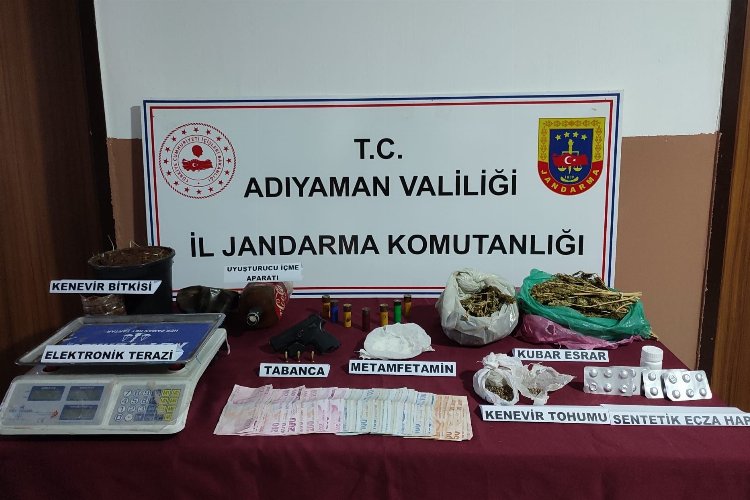 Adıyaman Kahta’da otel odasında uyuşturucu ticaretine gözaltı!