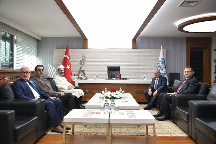 Diyanet İşleri Başkanı’ndan Büyükkılıç’a ziyaret