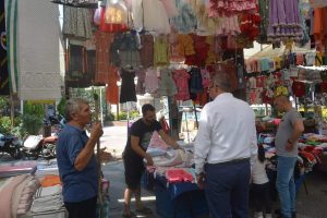 Havran Kaymakamı Özderin Pazar Esnafını Ziyaret Etti