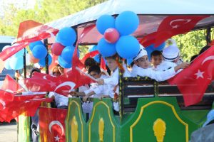 EDREMİT BELEDİYESİ’NDEN TOPLU SÜNNET ŞÖLENİ