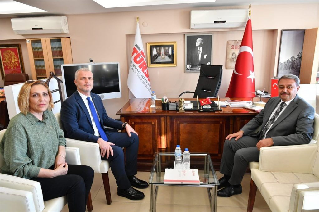 Vali Şıldak Çanakkale’de Ziyaretlerde Bulundu