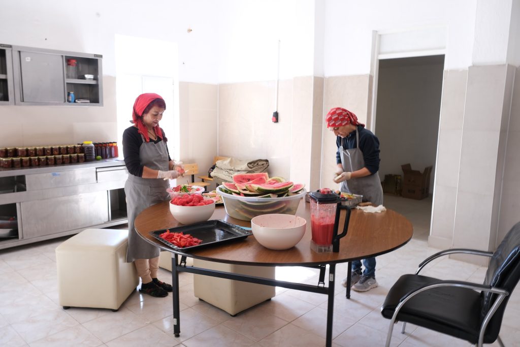 KOOPERATİF MUTFAĞINDA KIŞ HAZIRLIKLARI