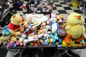 ÇOCUKLAR DEPREMZEDE ARKADAŞLARINI UNUTMADI