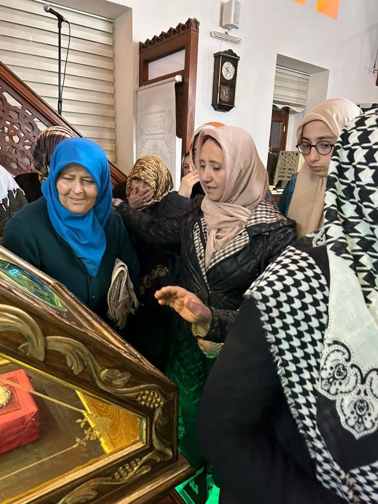 Bilecik Pazaryeri’nde Sakalı-Şerif’e yoğun ilgi