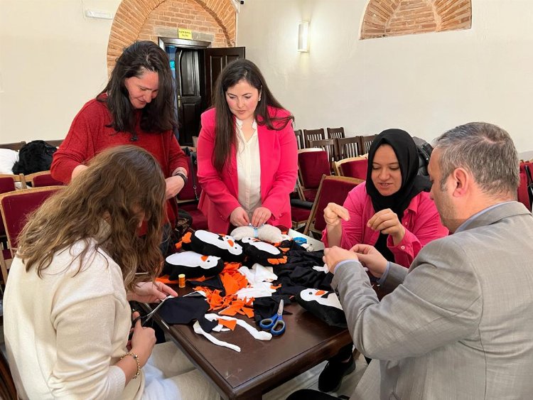 Bursa Osmangazi’nin ‘polar’ları yüzleri güldürüyor, içleri ısıtıyor