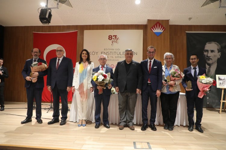 Kırklareli’de Köy Enstitülü öğretmenler onurlandırıldı