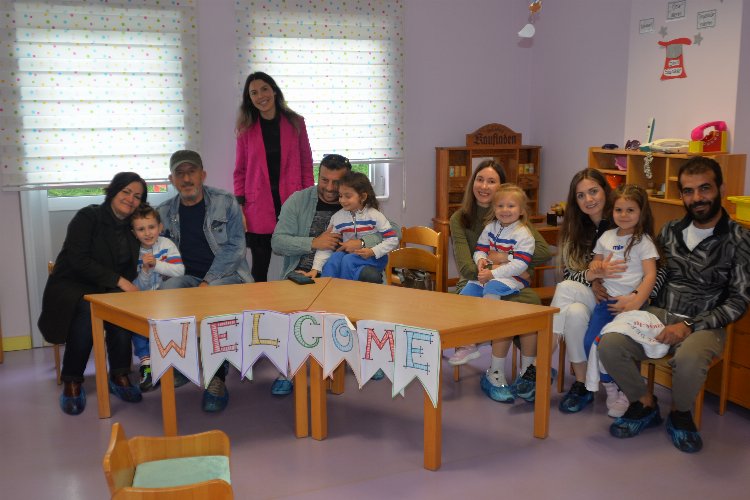 5 yaşında İngilizce sunum yaptılar