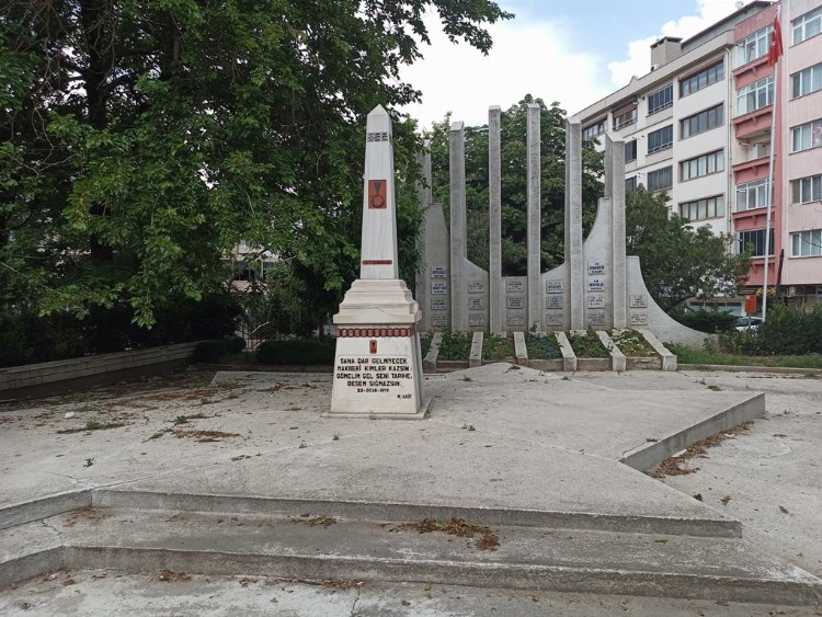 Edirne Keşan’daki Şehitlik’e duyarsızlık!