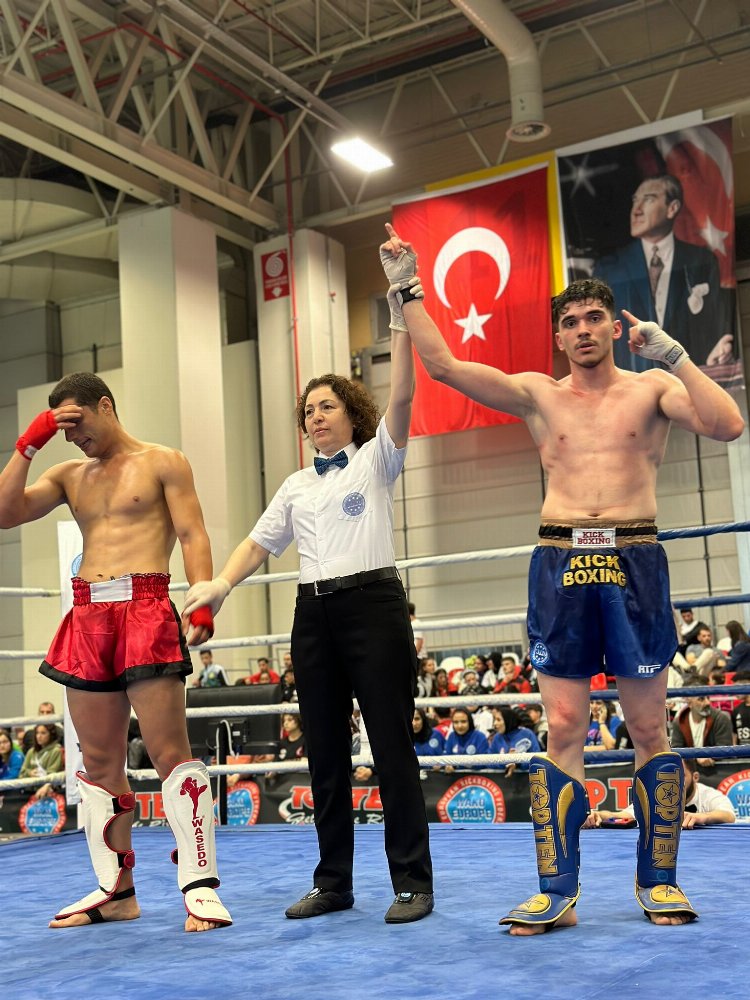 KickBoks’ta Bursa Yıldırım rüzgârı