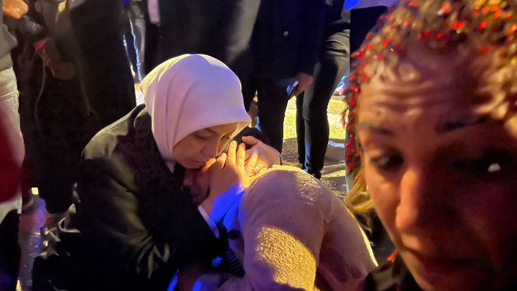 Malatya’da ağır hasarlı bina çöktü!