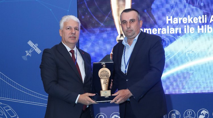 ‘Aklın Yolu Ödülü’ Bursa’ya