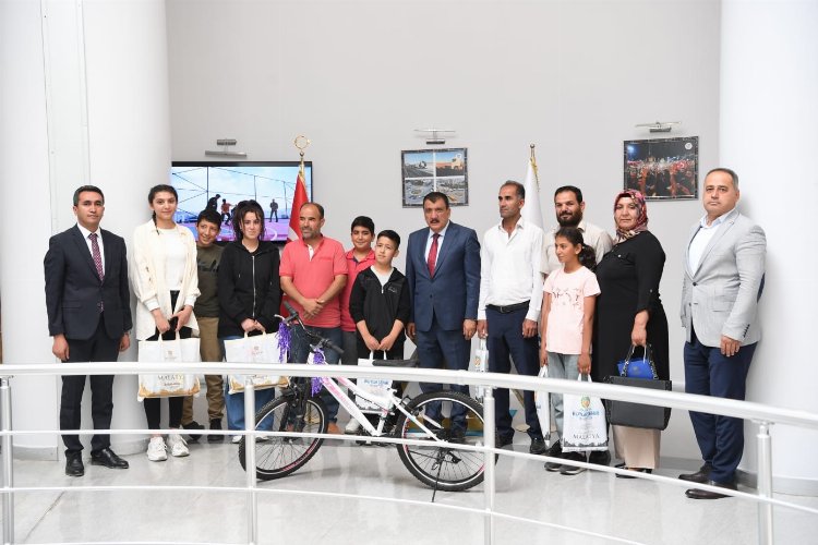 Cumhurbaşkanı Erdoğan’ın Malatya’ya hediyeleri takdim edildi