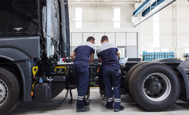 eActros300 Türkiye’de test edilecek