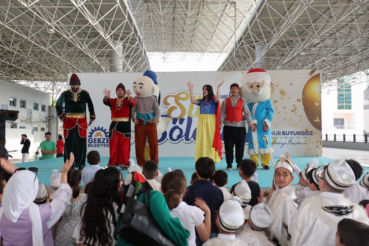 Gebze’de 300 çocuk erkekliğe ilk adımı attı