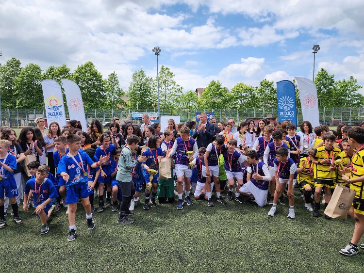 Gölcük’teki bahar kupası sahiplerini buldu