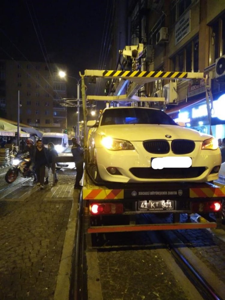 Kocaeli’de 5 ayda bin 500 araç hatalı parktan çekildi