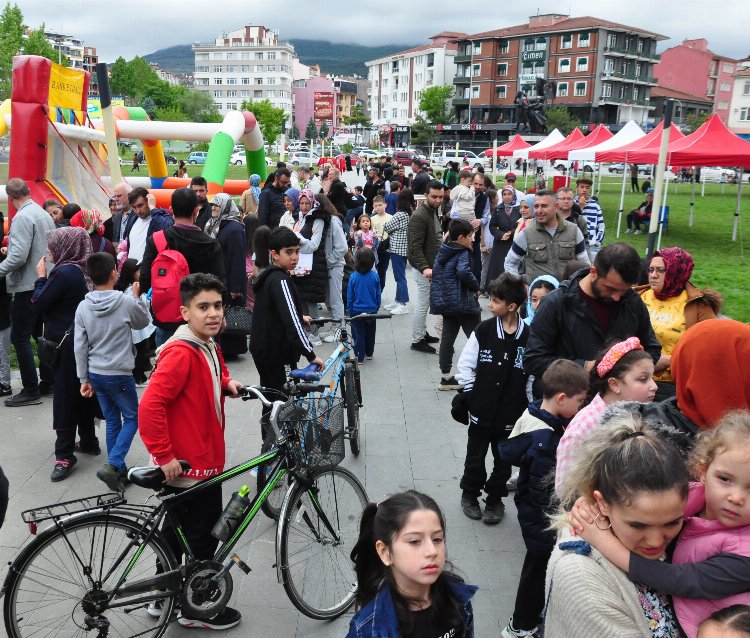 Kütahya’da çocuklar gönüllerince eğlendi