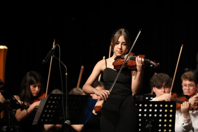 Narlıdere’de ‘Çocuk Senfoni’den yaza merhaba