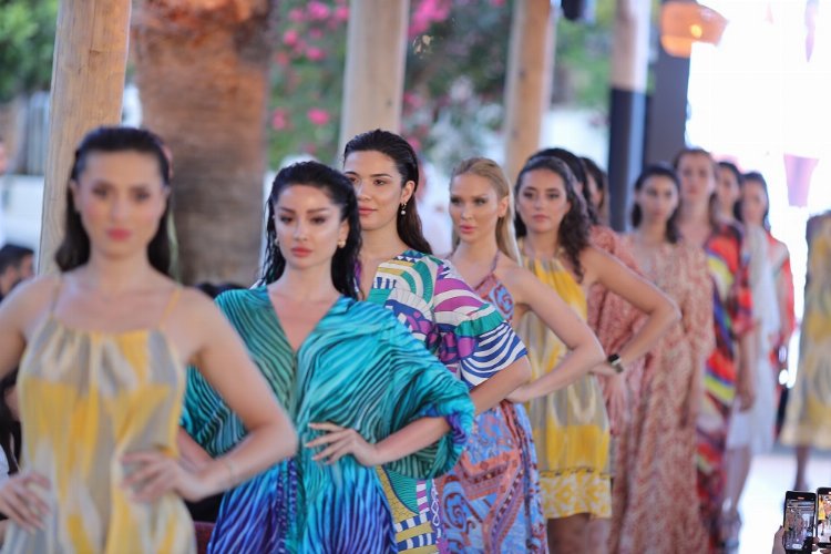 Swimwear 2023 tasarımcı koleksiyonları görücüye çıktı
