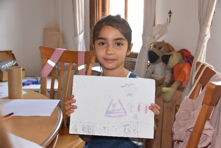 Bozüyük’te atık malzemeler kostüme dönüşüyor