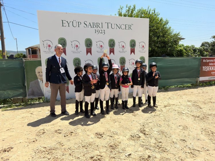 Minik binicilerin kalbi Kocaeli’de attı