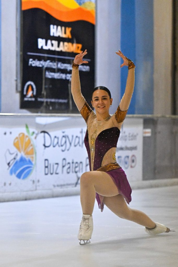 Antalya’nın madalyalı ilk sporcusu oldu