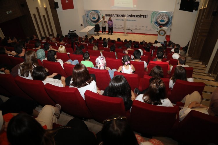 Bağımlılık Bursa’da tiyatro ile anlatıldı