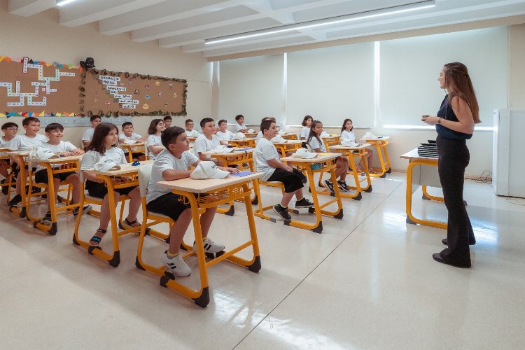 Deprem bölgesinden 104 çocuk, artık Darüşşafakalı