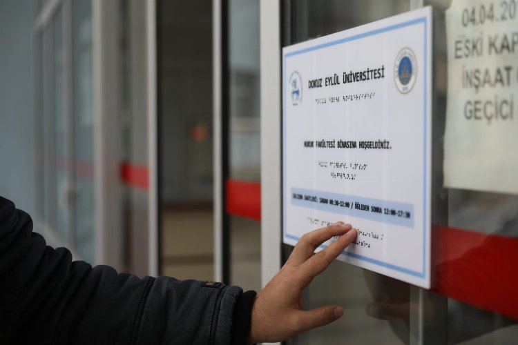 Dokuz Eylül engelleri aşıyor