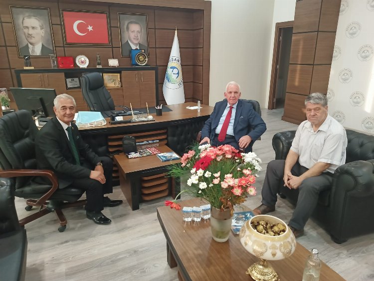 Eski Bakan Nezir: Kuzey Makedonya’ya Milli Bayramı kazandırdık