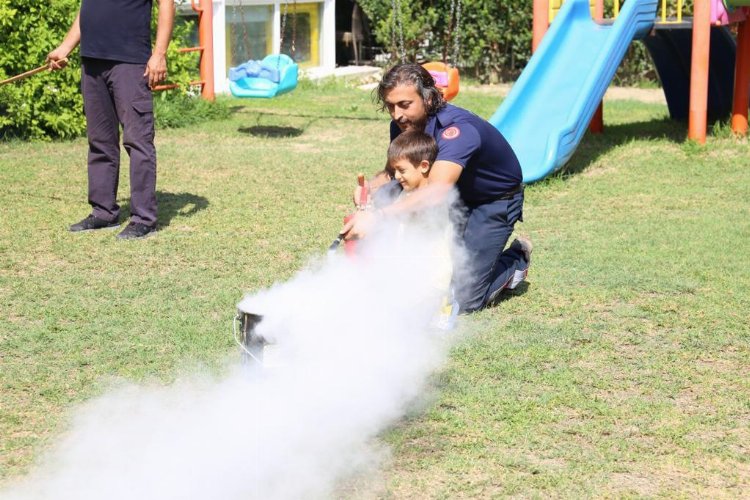 Hatay İtfaiyesi’nden farkındalık tatbikatı