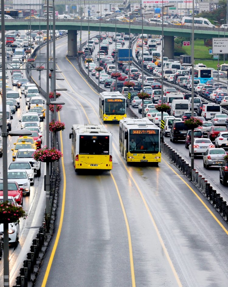 İstanbul’da öğrenciye ulaşım bedava