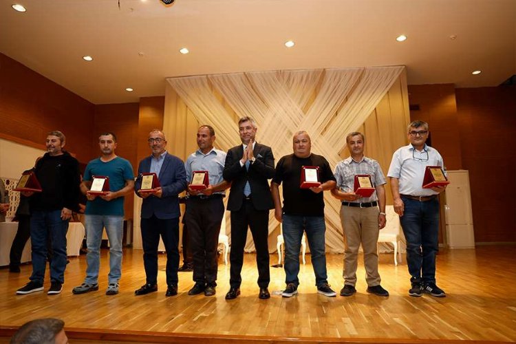 Başkan Ocaklı’dan Şile personeline vefalı plaketler