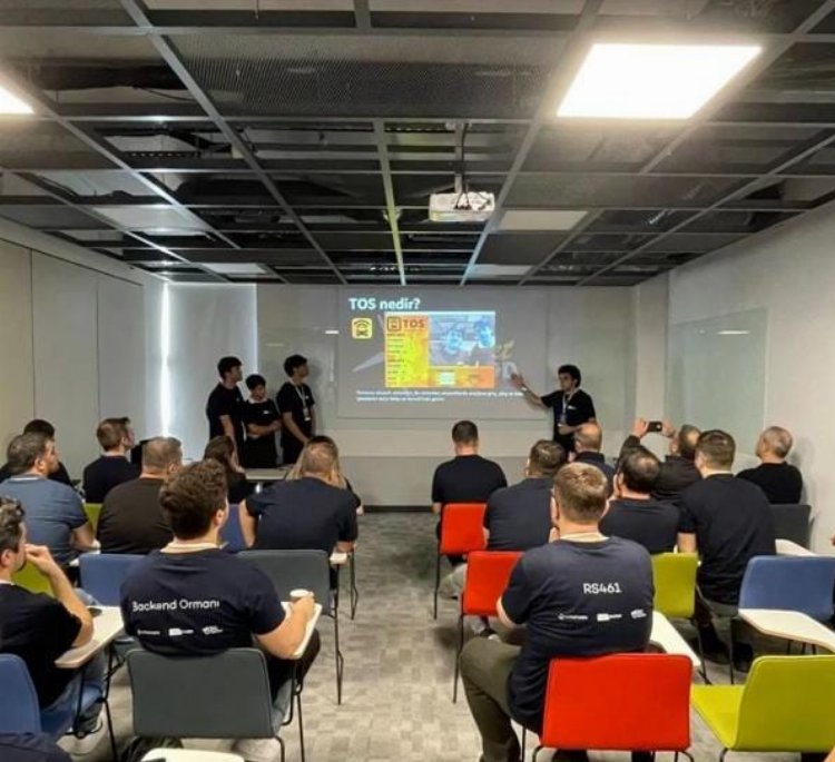 BTÜ’lü öğrencilerin projesine ödül