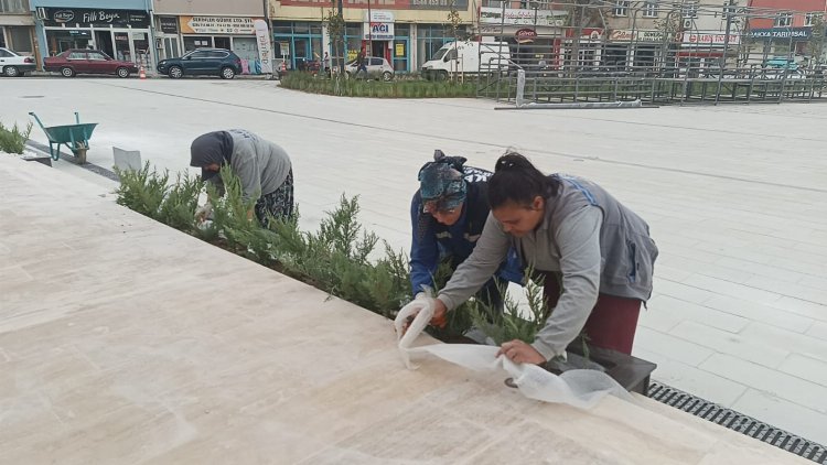 Keşan’da Atatürk Anıtı meydandaki yerini aldı
