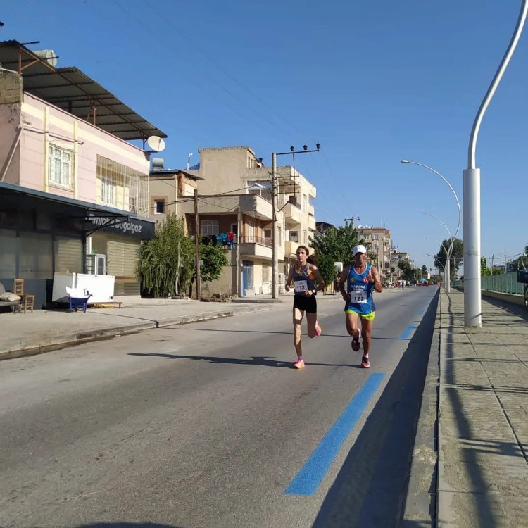 Manisalı atlet bu kez Mersin kürsüsünde